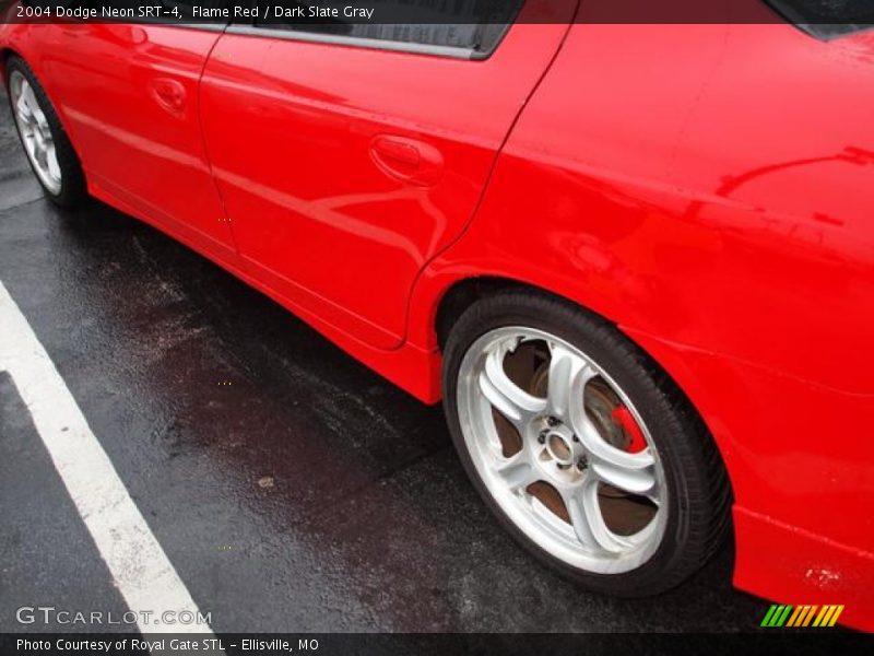 Flame Red / Dark Slate Gray 2004 Dodge Neon SRT-4