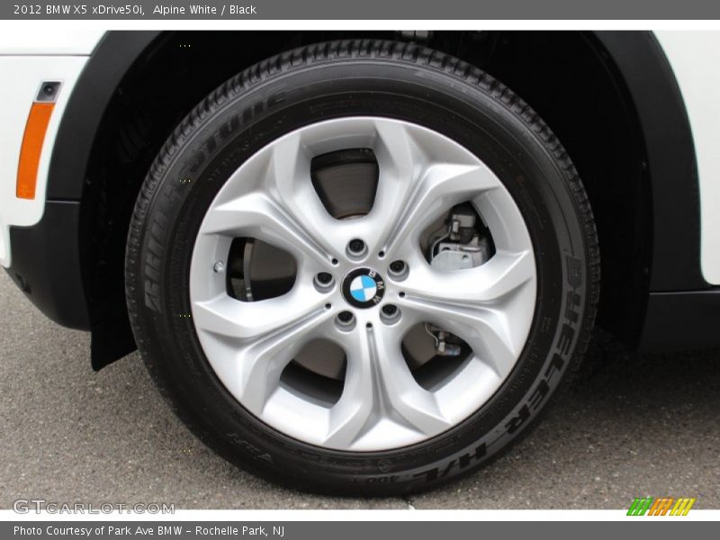 Alpine White / Black 2012 BMW X5 xDrive50i