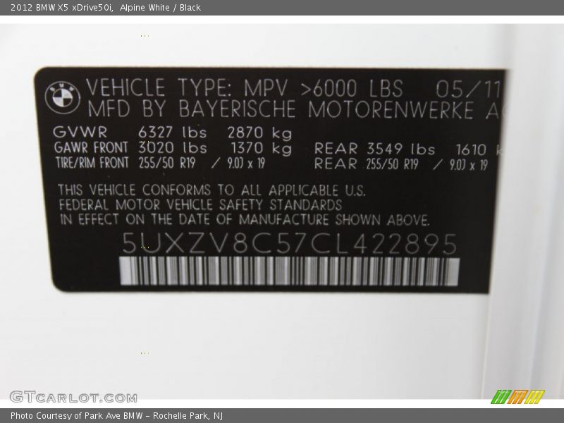 Alpine White / Black 2012 BMW X5 xDrive50i