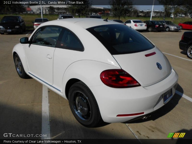 Candy White / Titan Black 2012 Volkswagen Beetle 2.5L