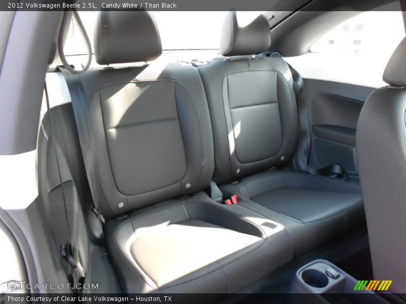 Candy White / Titan Black 2012 Volkswagen Beetle 2.5L