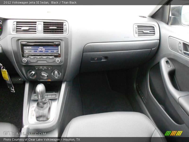 Black / Titan Black 2012 Volkswagen Jetta SE Sedan