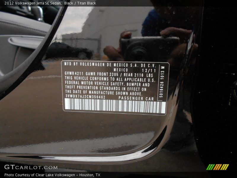 Black / Titan Black 2012 Volkswagen Jetta SE Sedan