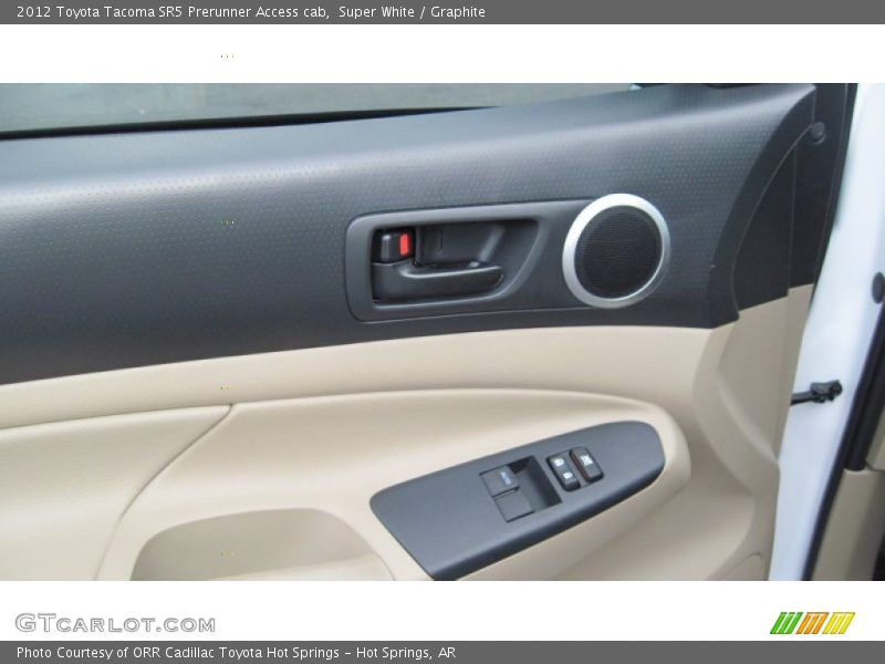 Super White / Graphite 2012 Toyota Tacoma SR5 Prerunner Access cab