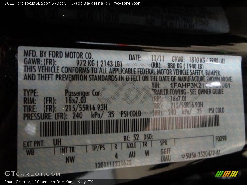 Tuxedo Black Metallic / Two-Tone Sport 2012 Ford Focus SE Sport 5-Door