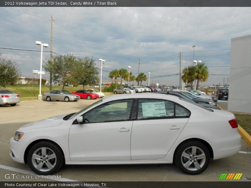 Candy White / Titan Black 2012 Volkswagen Jetta TDI Sedan