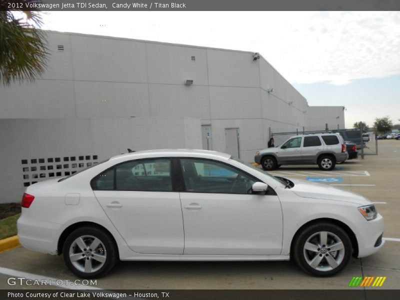 Candy White / Titan Black 2012 Volkswagen Jetta TDI Sedan