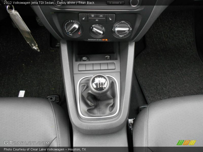 Candy White / Titan Black 2012 Volkswagen Jetta TDI Sedan