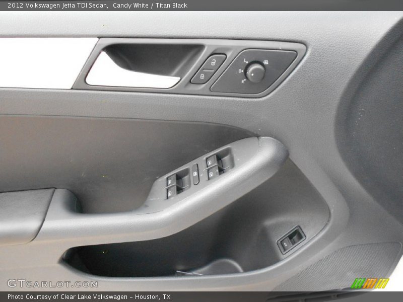 Candy White / Titan Black 2012 Volkswagen Jetta TDI Sedan