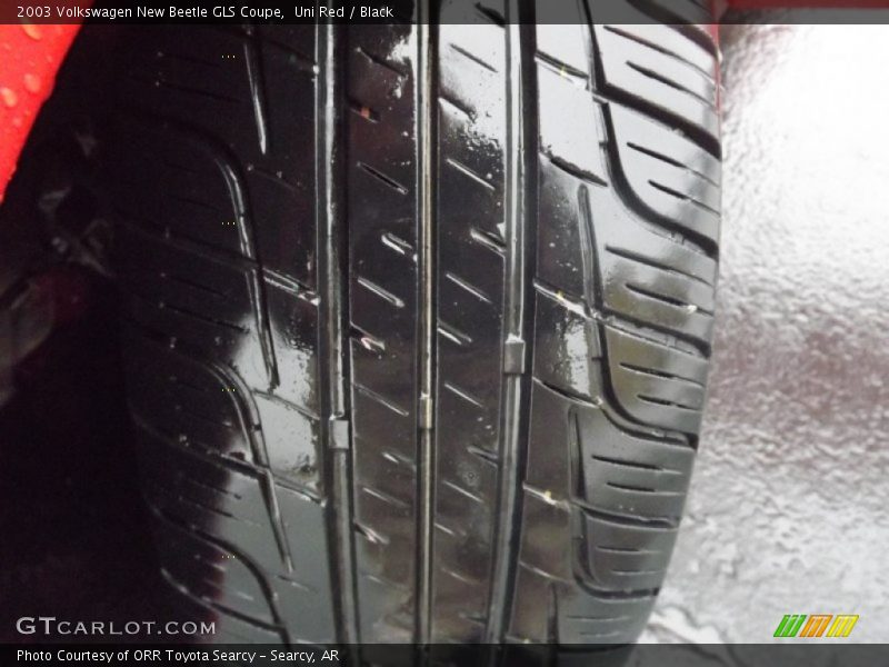 Uni Red / Black 2003 Volkswagen New Beetle GLS Coupe