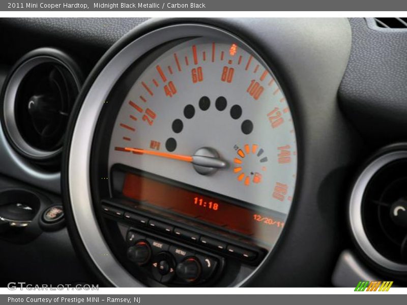 Midnight Black Metallic / Carbon Black 2011 Mini Cooper Hardtop