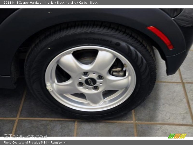 Midnight Black Metallic / Carbon Black 2011 Mini Cooper Hardtop