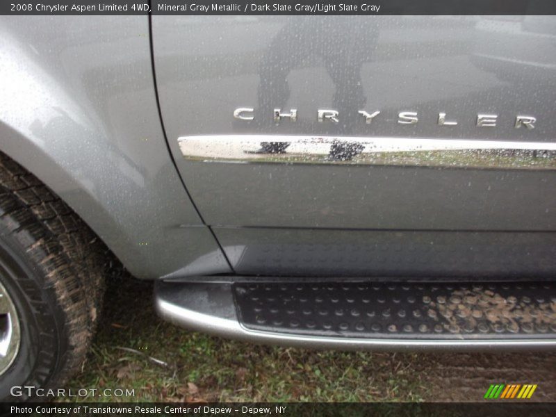 Mineral Gray Metallic / Dark Slate Gray/Light Slate Gray 2008 Chrysler Aspen Limited 4WD