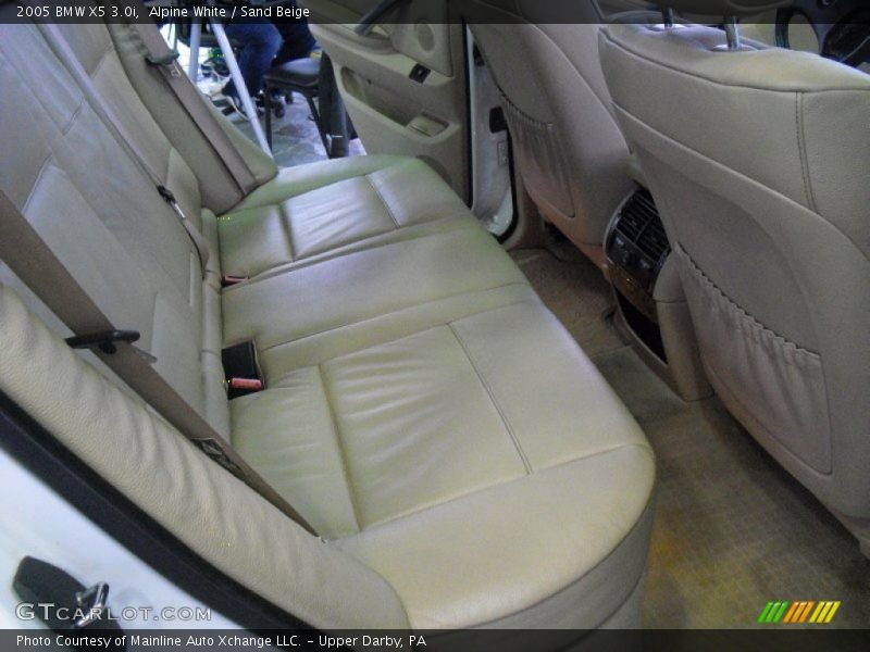 Alpine White / Sand Beige 2005 BMW X5 3.0i