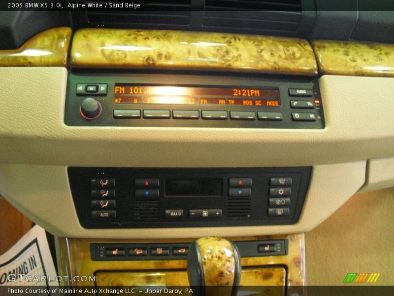 Alpine White / Sand Beige 2005 BMW X5 3.0i
