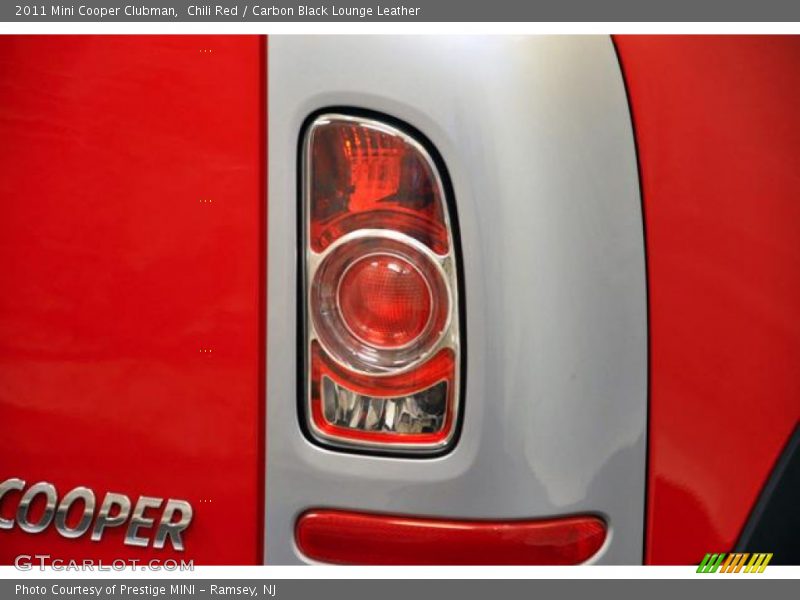 Chili Red / Carbon Black Lounge Leather 2011 Mini Cooper Clubman