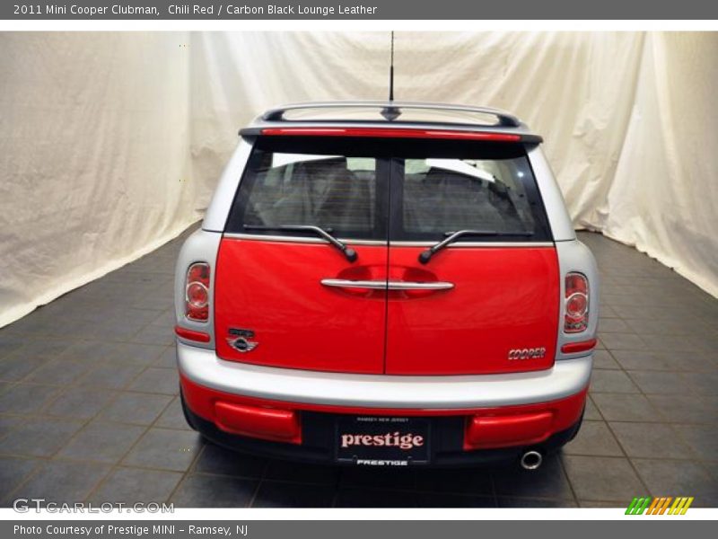 Chili Red / Carbon Black Lounge Leather 2011 Mini Cooper Clubman