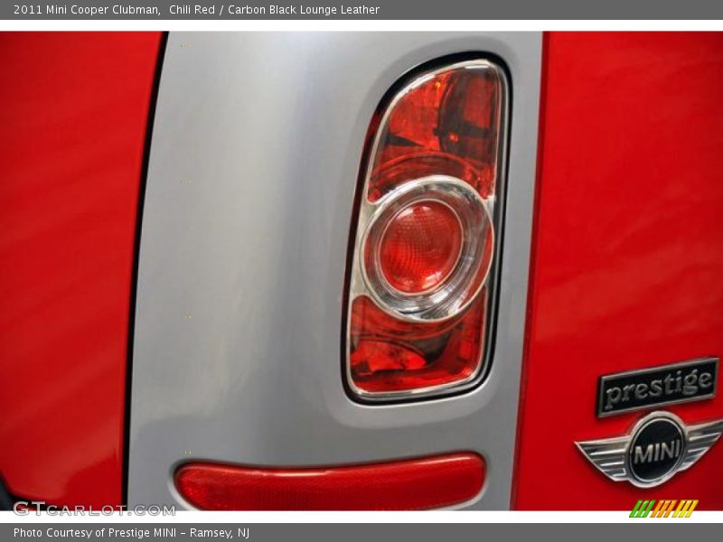 Chili Red / Carbon Black Lounge Leather 2011 Mini Cooper Clubman