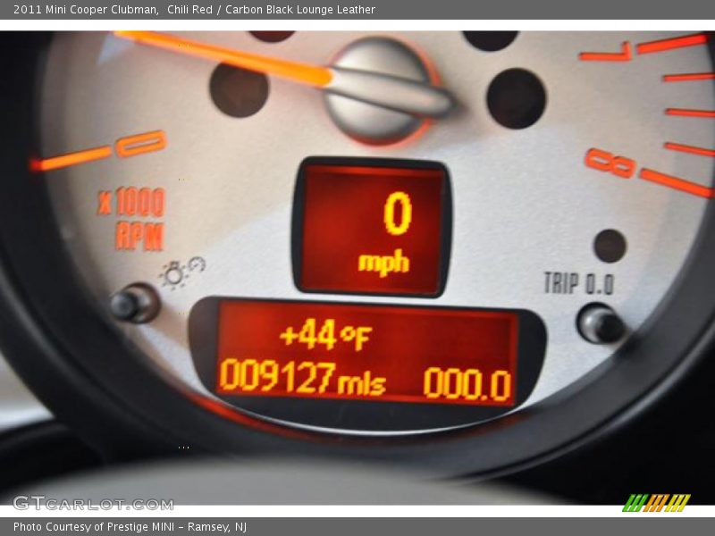 Chili Red / Carbon Black Lounge Leather 2011 Mini Cooper Clubman