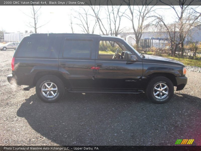Black Onyx / Stone Gray 2000 GMC Yukon Denali 4x4