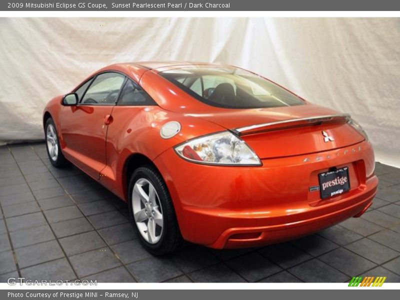 Sunset Pearlescent Pearl / Dark Charcoal 2009 Mitsubishi Eclipse GS Coupe