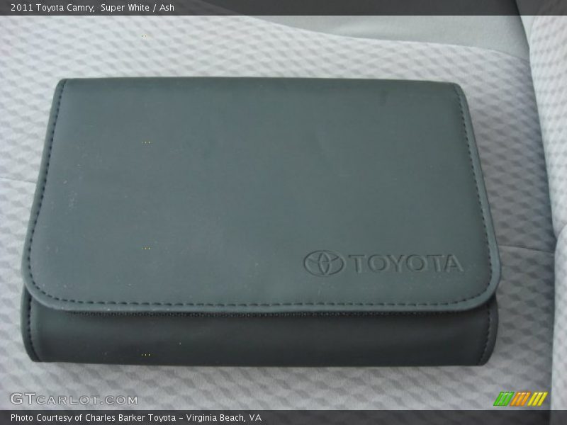 Super White / Ash 2011 Toyota Camry