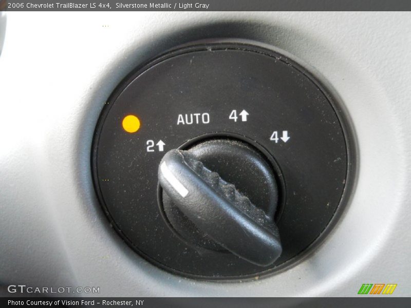 Silverstone Metallic / Light Gray 2006 Chevrolet TrailBlazer LS 4x4