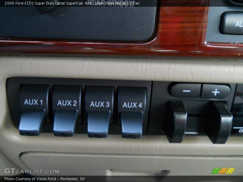 Controls of 2006 F350 Super Duty Lariat SuperCab 4x4