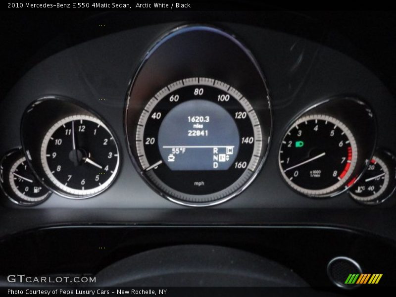 Arctic White / Black 2010 Mercedes-Benz E 550 4Matic Sedan