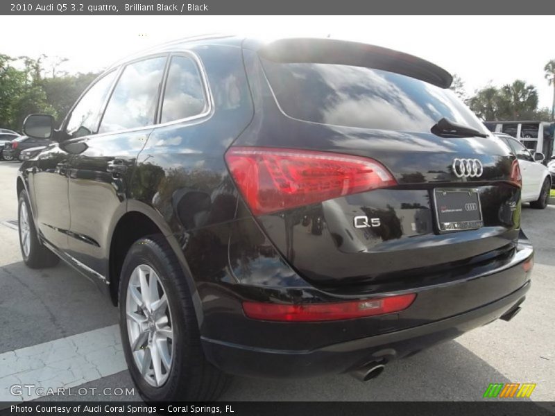 Brilliant Black / Black 2010 Audi Q5 3.2 quattro