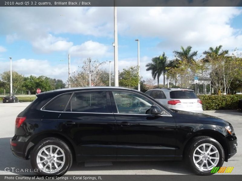 Brilliant Black / Black 2010 Audi Q5 3.2 quattro