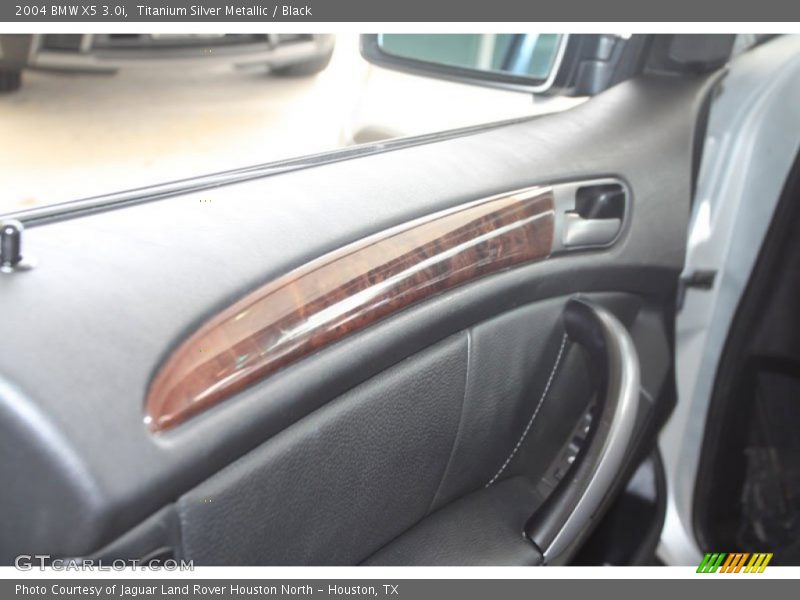 Titanium Silver Metallic / Black 2004 BMW X5 3.0i