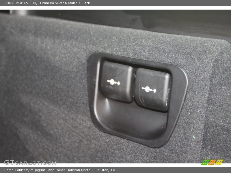 Titanium Silver Metallic / Black 2004 BMW X5 3.0i
