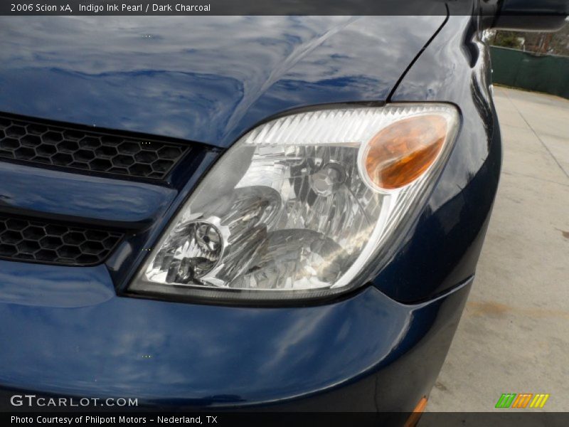 Indigo Ink Pearl / Dark Charcoal 2006 Scion xA