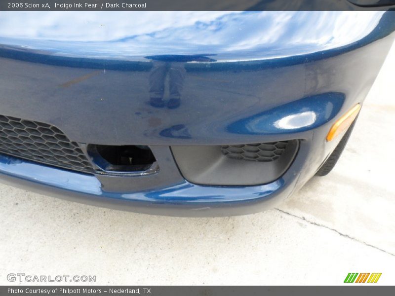 Indigo Ink Pearl / Dark Charcoal 2006 Scion xA