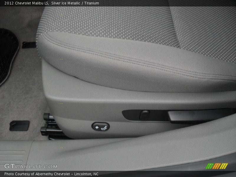 Silver Ice Metallic / Titanium 2012 Chevrolet Malibu LS