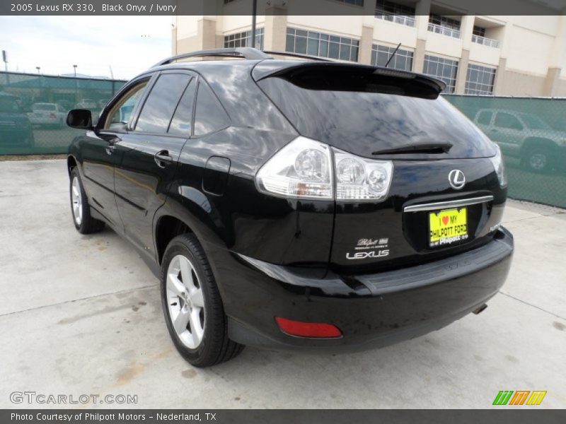 Black Onyx / Ivory 2005 Lexus RX 330