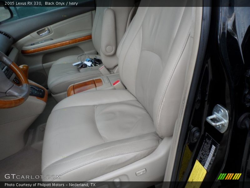 Black Onyx / Ivory 2005 Lexus RX 330