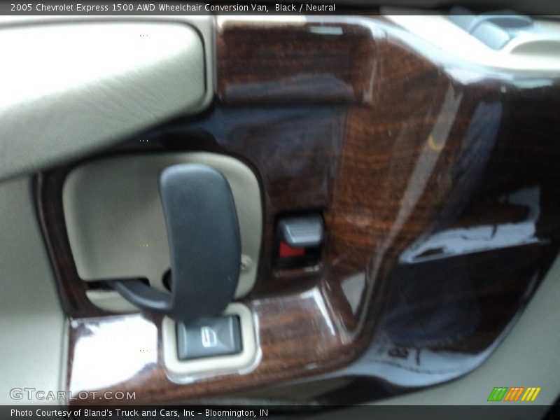 Black / Neutral 2005 Chevrolet Express 1500 AWD Wheelchair Conversion Van