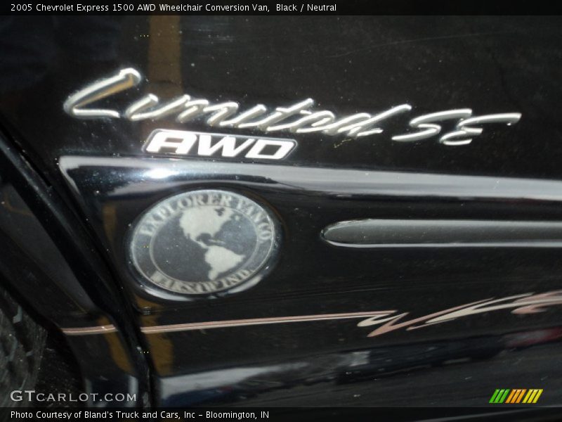 Black / Neutral 2005 Chevrolet Express 1500 AWD Wheelchair Conversion Van