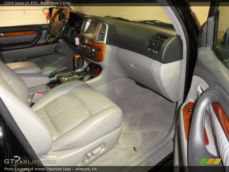 Black Onyx / Gray 2004 Lexus LX 470