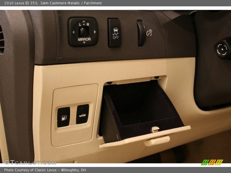 Satin Cashmere Metallic / Parchment 2010 Lexus ES 350