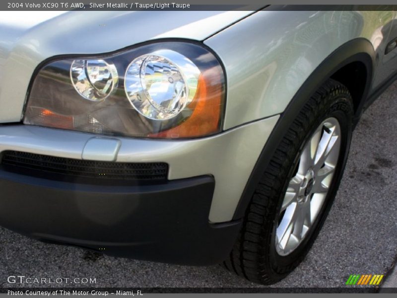 Silver Metallic / Taupe/Light Taupe 2004 Volvo XC90 T6 AWD