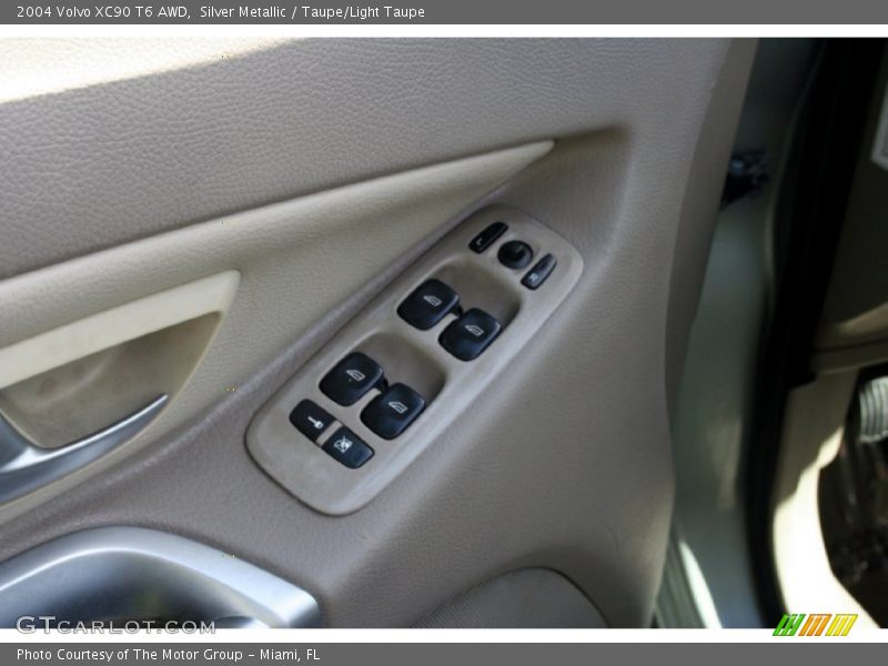 Silver Metallic / Taupe/Light Taupe 2004 Volvo XC90 T6 AWD