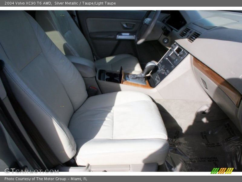 Silver Metallic / Taupe/Light Taupe 2004 Volvo XC90 T6 AWD