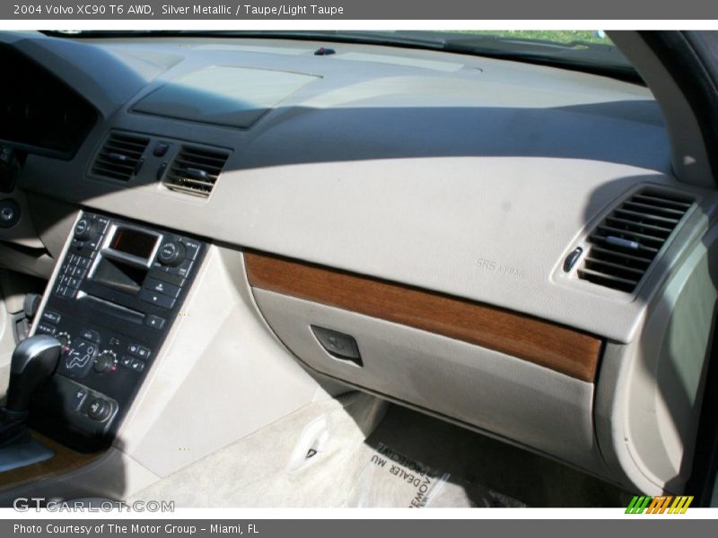 Silver Metallic / Taupe/Light Taupe 2004 Volvo XC90 T6 AWD