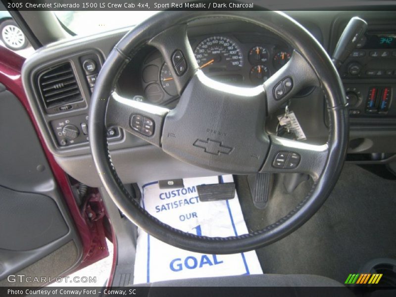 Sport Red Metallic / Dark Charcoal 2005 Chevrolet Silverado 1500 LS Crew Cab 4x4