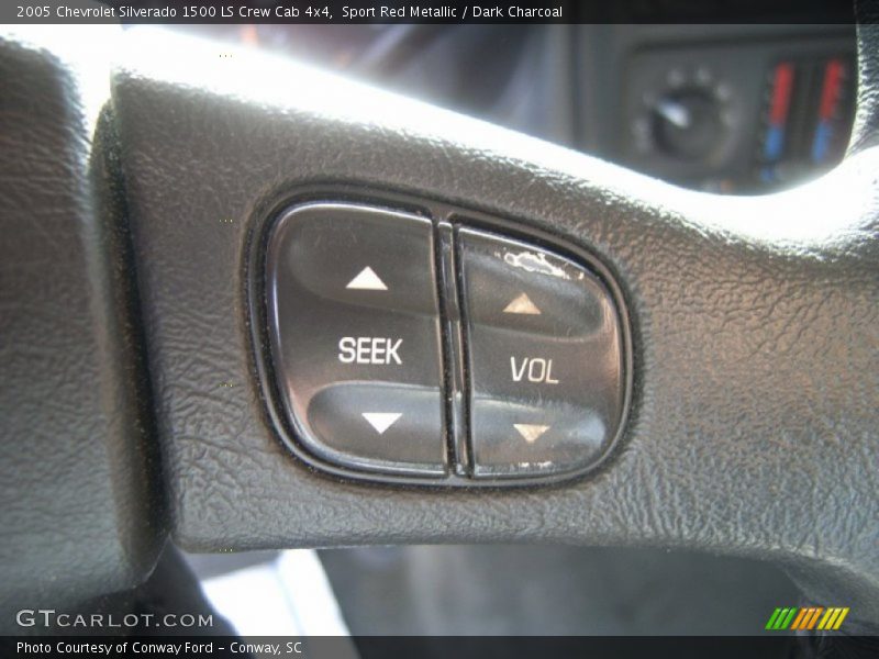Sport Red Metallic / Dark Charcoal 2005 Chevrolet Silverado 1500 LS Crew Cab 4x4