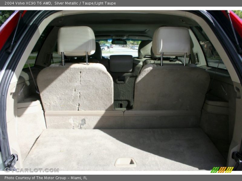 Silver Metallic / Taupe/Light Taupe 2004 Volvo XC90 T6 AWD