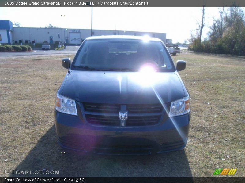 Modern Blue Pearl / Dark Slate Gray/Light Shale 2009 Dodge Grand Caravan SE